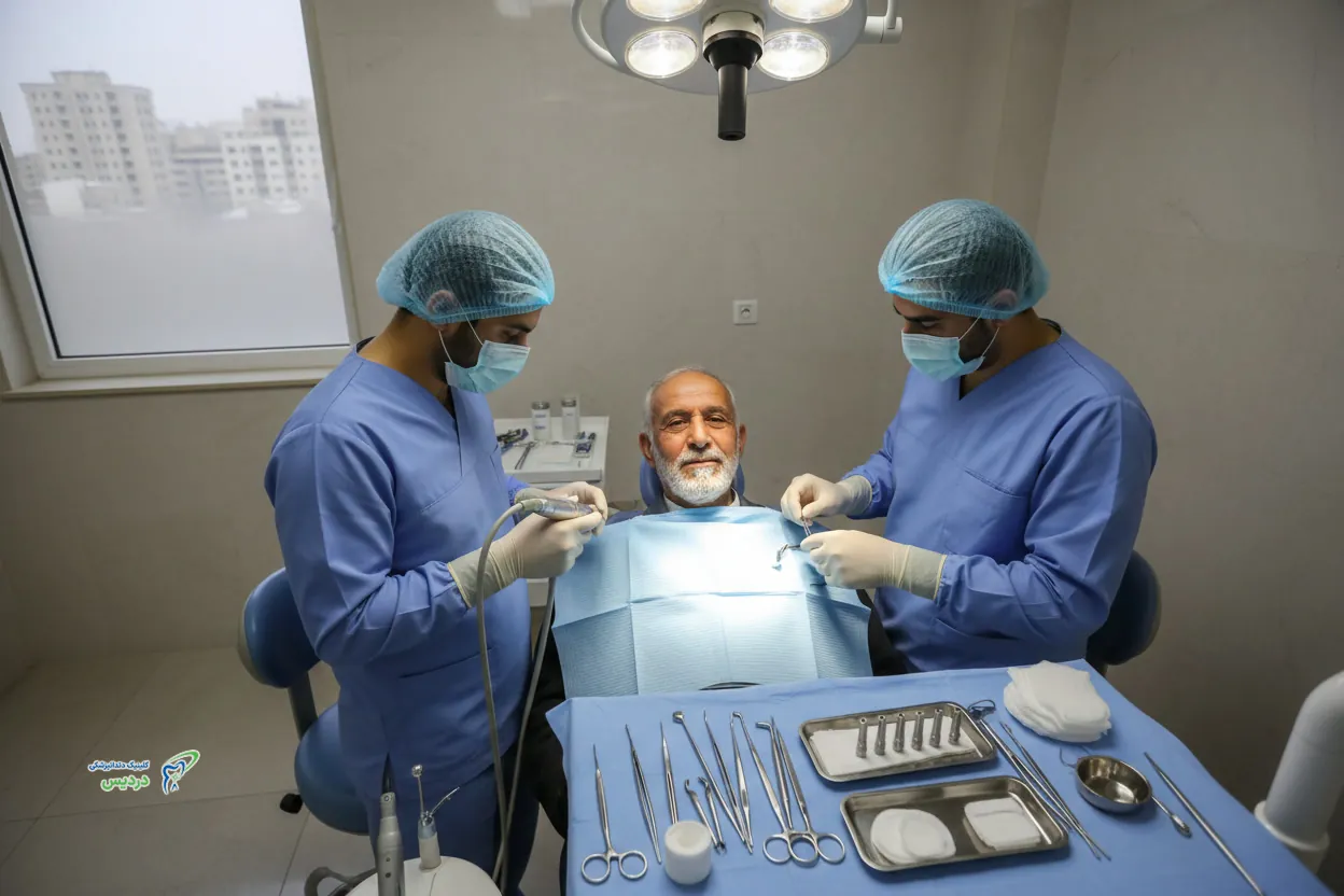 اوردنچر متکی بر ایمپلنت برای بی دندانی کامل فک بالا و پایین